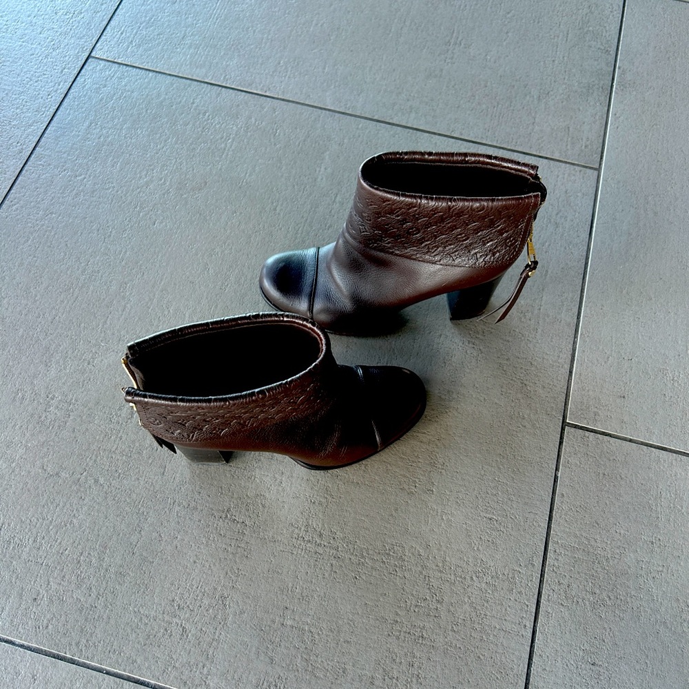 Louis Vuitton - Brown cuffed Monogram Bootie - Size 40 - Picture 2 of 5